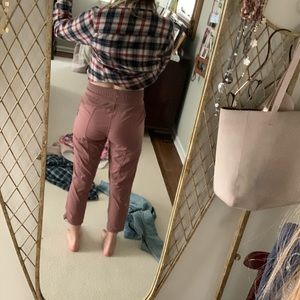 Lululemon joggers blush